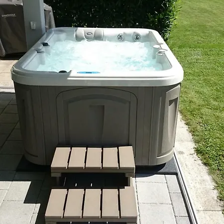 Deluxe Mit Whirlpool Apartment