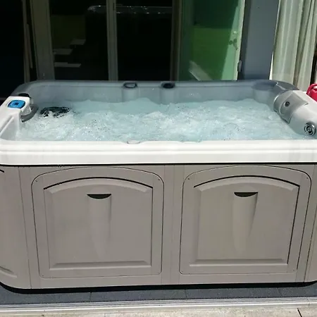 Apartment Deluxe Mit Whirlpool