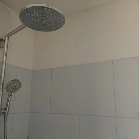 Deluxe Mit Whirlpool Rapperswil-Jona